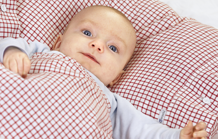 Påslakanset Baby i påse med knytband. Blå/vit randig. Sixten