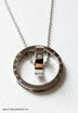 Accessoarer - We halsband med stor ring och vacker sten.